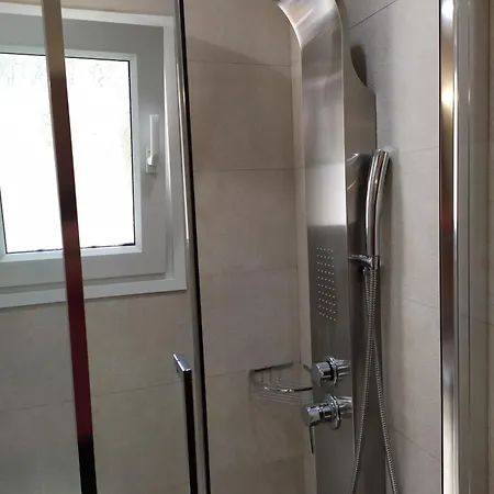 Katsenos Apartament Nikiana