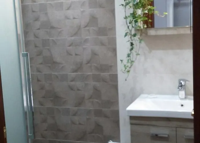 Katsenos Lejlighed *