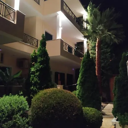 Apartment Katsenos *