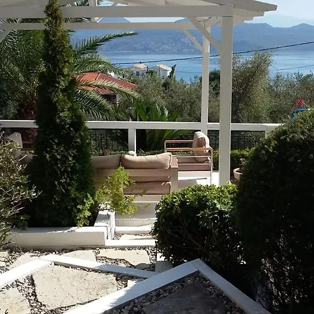 Katsenos Apartament Nikiana